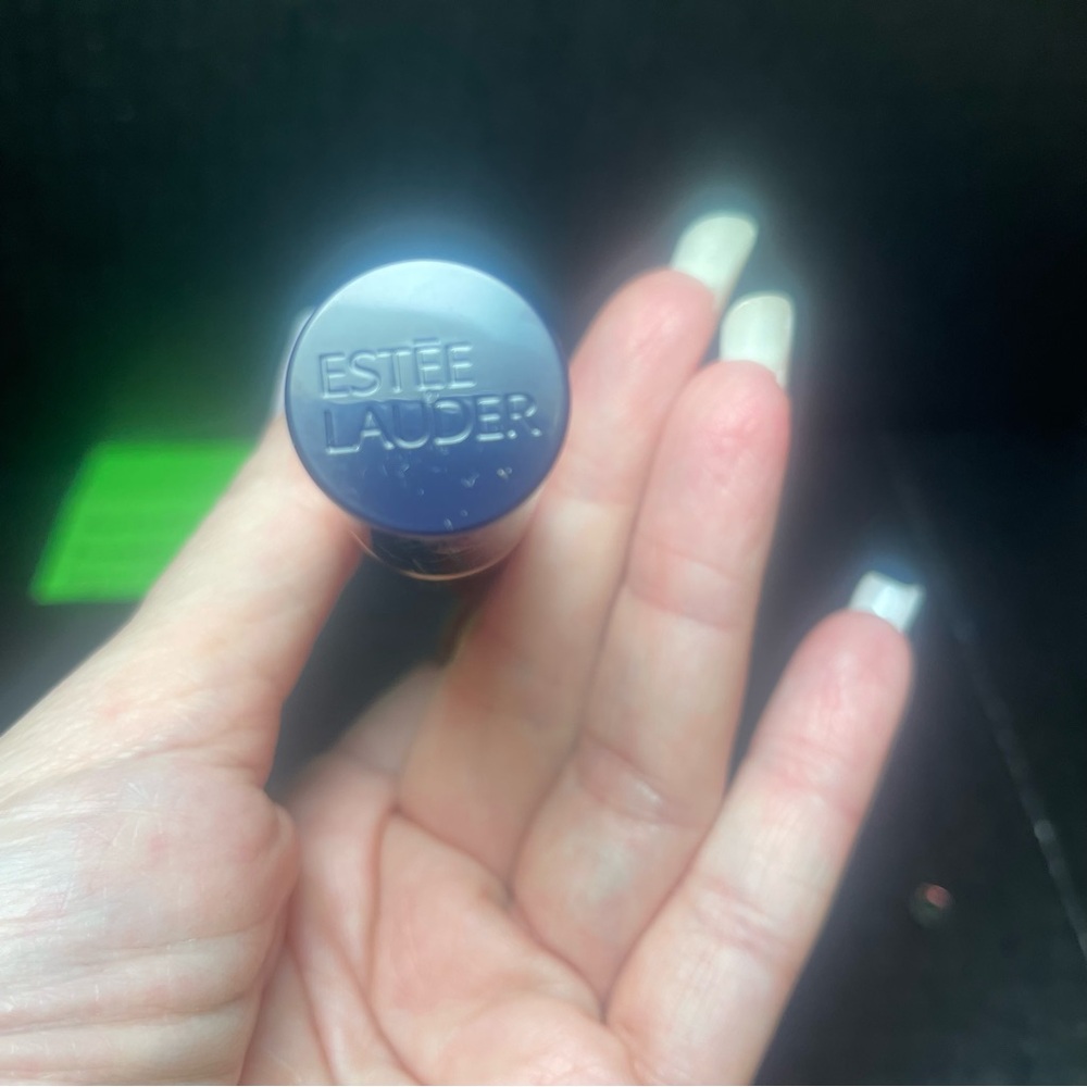 BRAND NEW TUBE LIMITED EDITION ESTEE LAUDER LIPSTICK IN MODERN MUSE $40 - Picture 6 of 9
